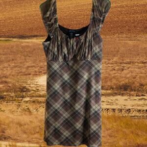 Sweet Secrets Medium NWT polyester blend sleeveless lined woman's plaid dress.
